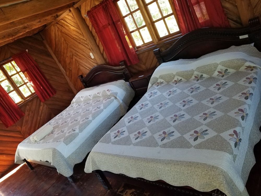 Panoramic Tree House, 2 Double Beds, Balcony, City View