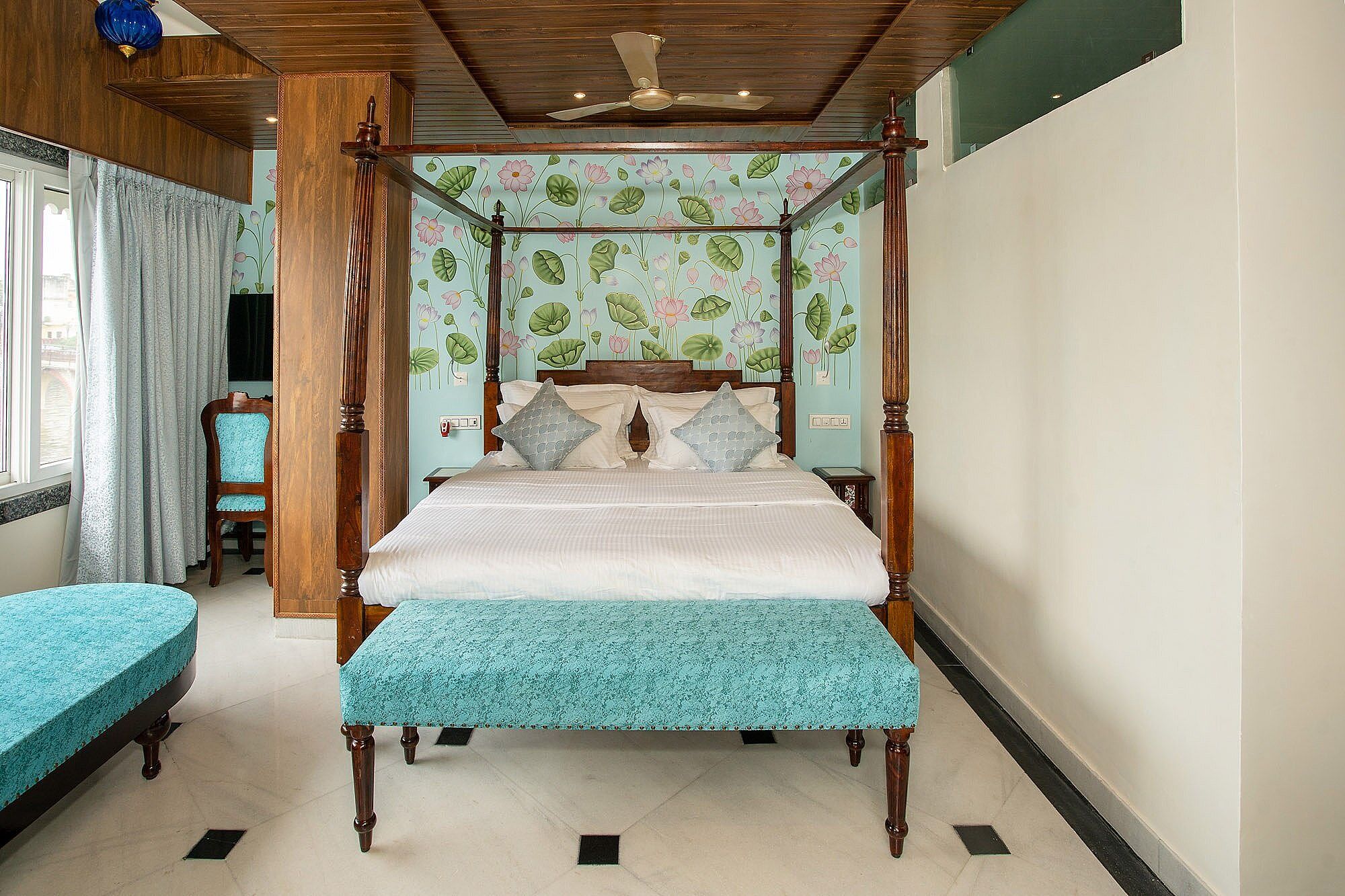 Lake facing Suite room with Balcony