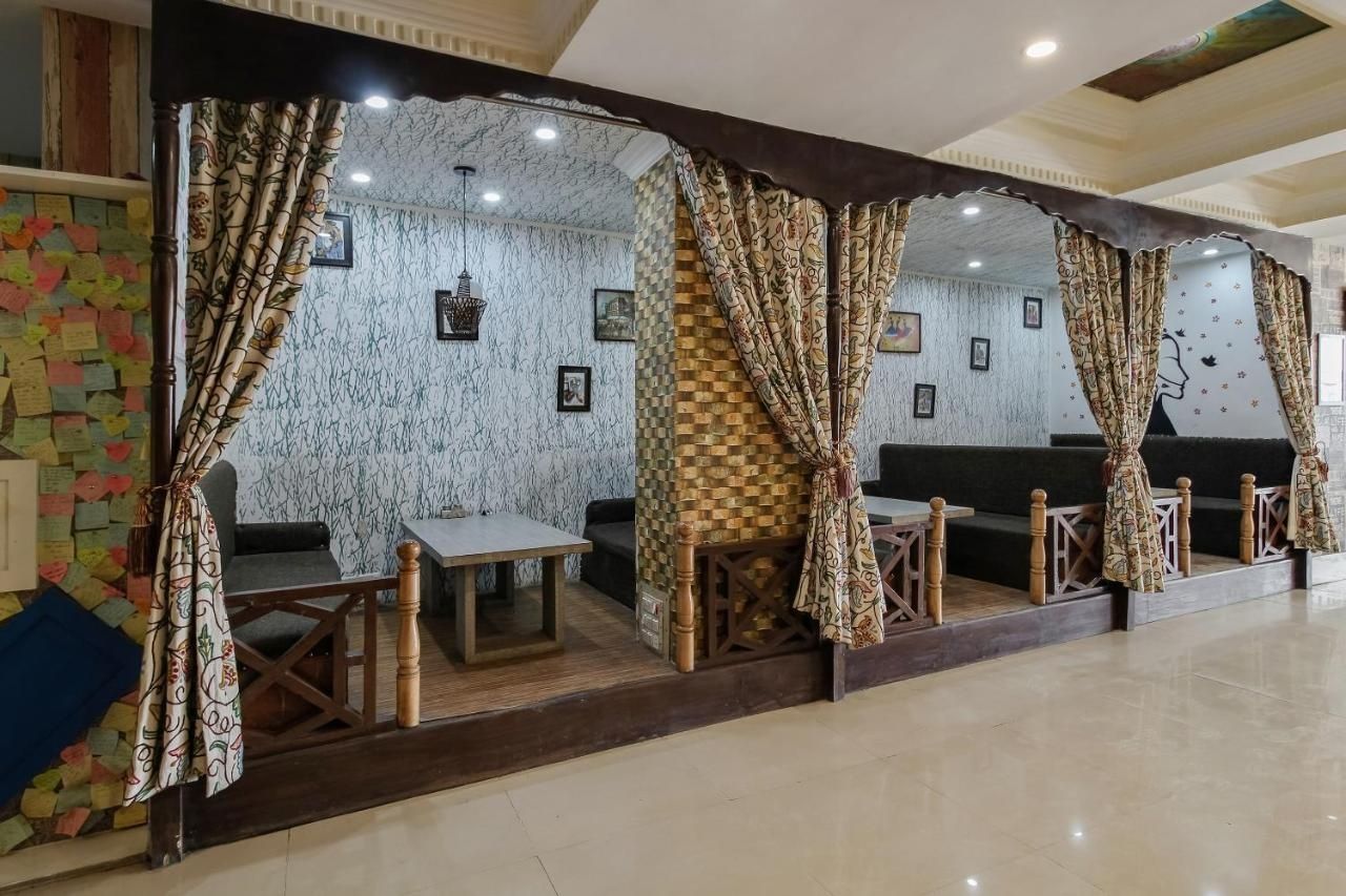 undefined OYO 29553 Hotel Essar 5