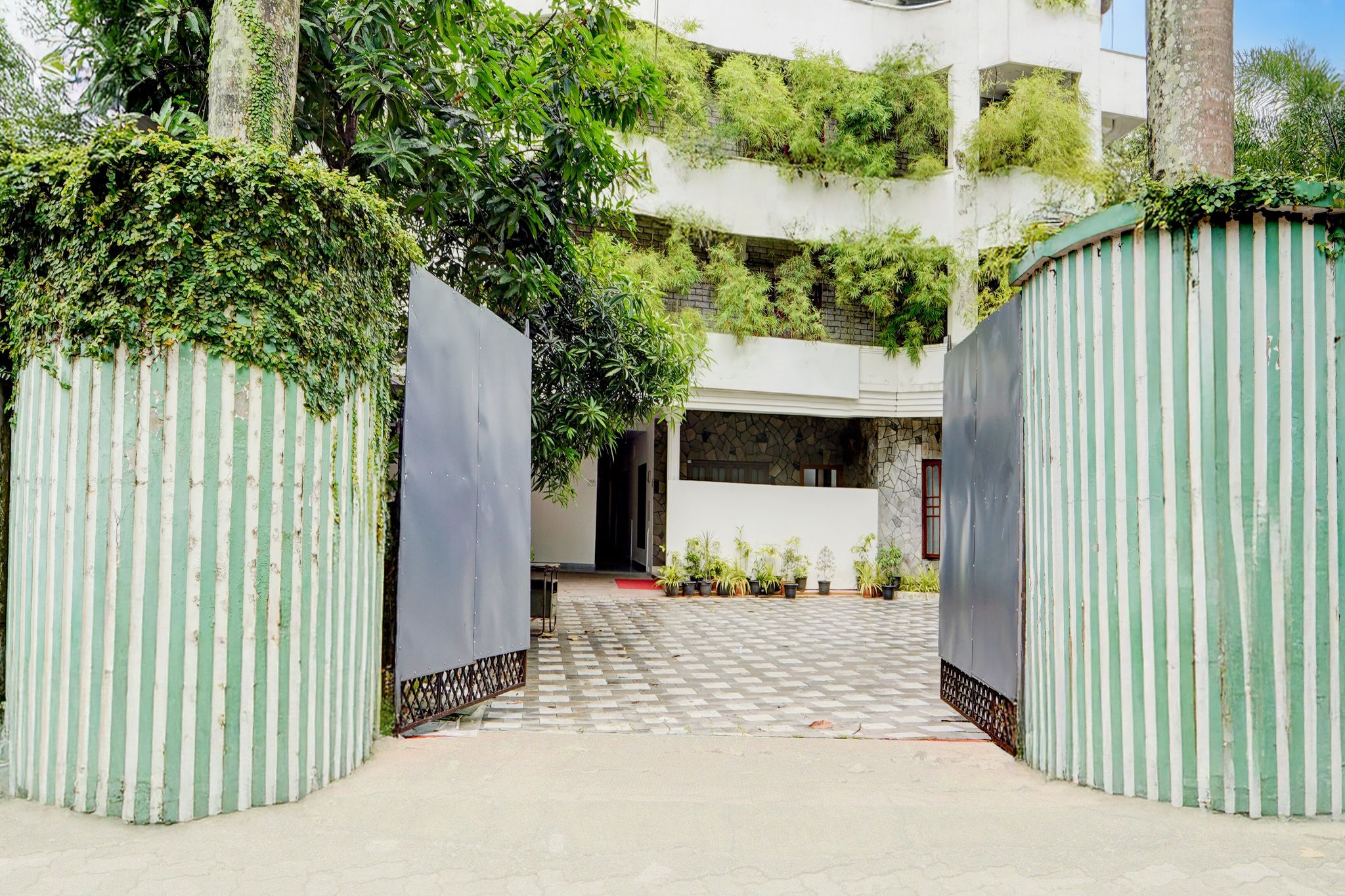 Hotel Exterior