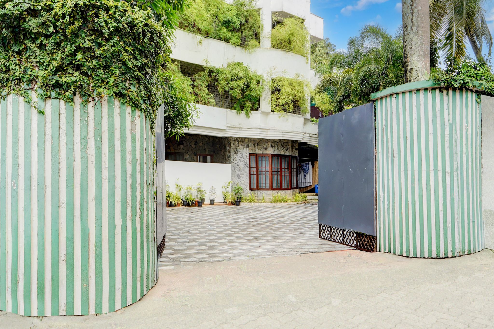 Hotel Exterior