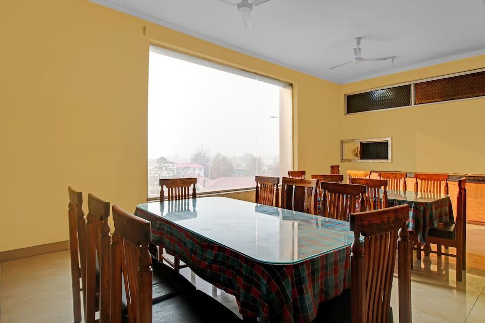 undefined Hotel O Shaani Guest House 4