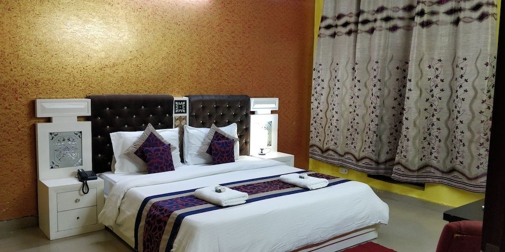 undefined Celeste Inn 7