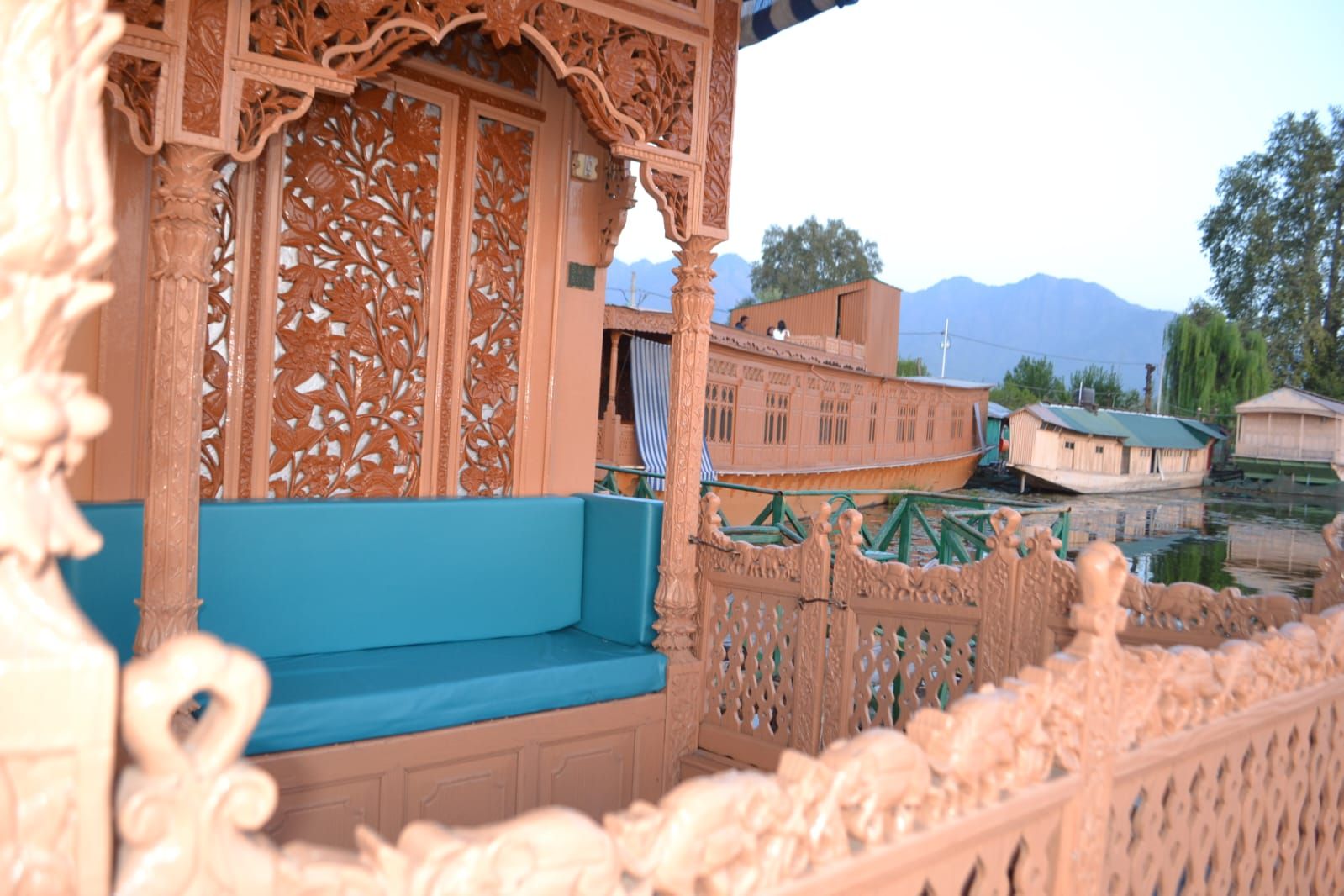 undefined Majestic Houseboat 7