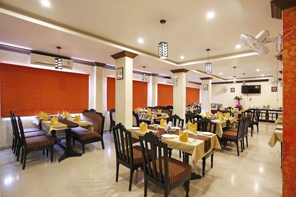 undefined FabExpress Relax Inn I 7