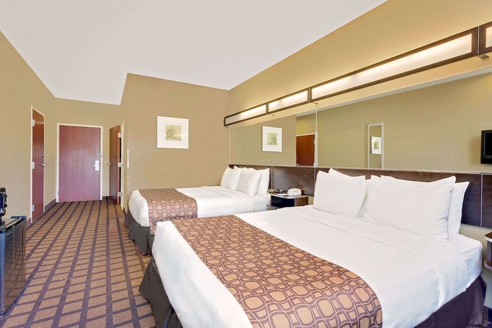 Room, 2 Queen Beds, Non Smoking