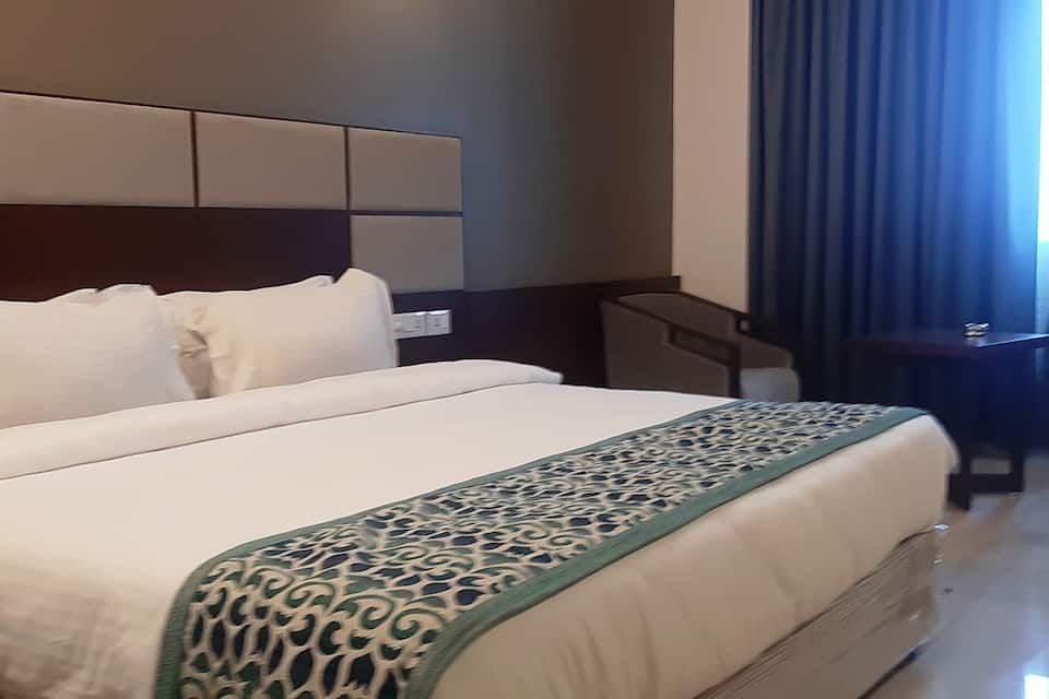 Club Room