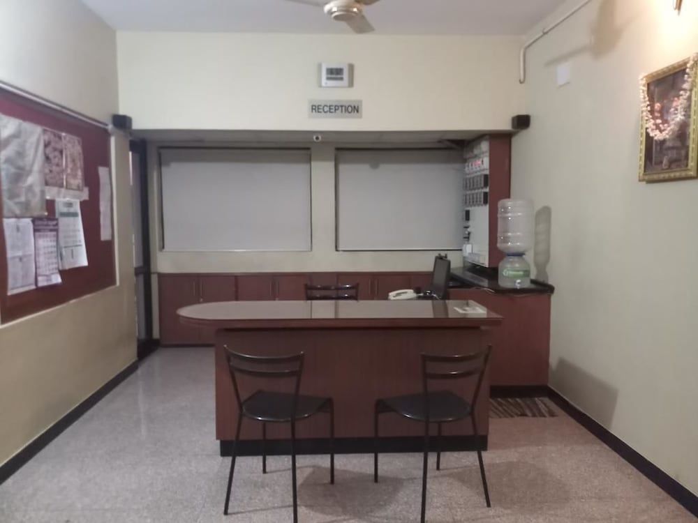 Hotel B M Shree Residency