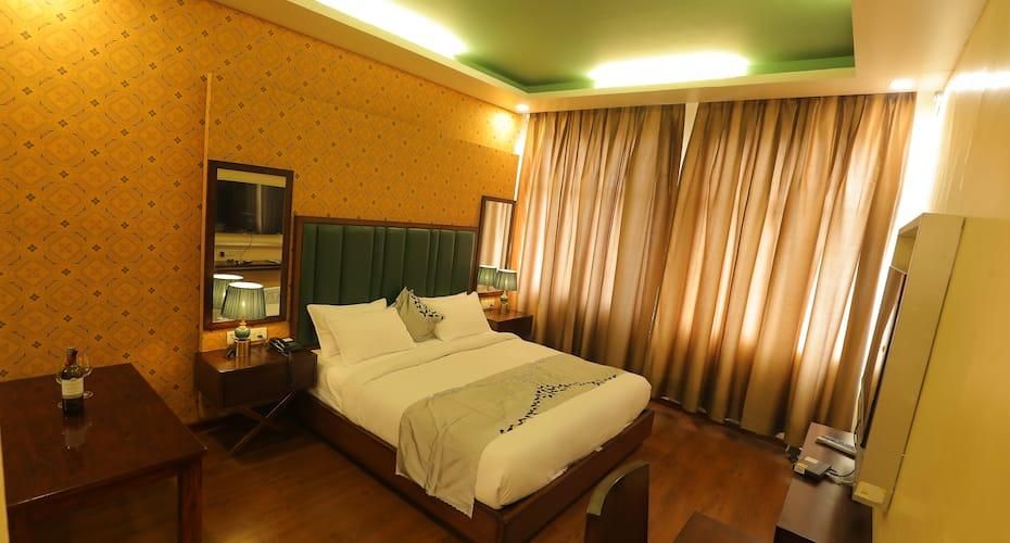 undefined Madhu Hotel 10