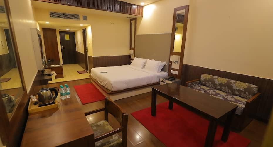 undefined Madhu Hotel 8