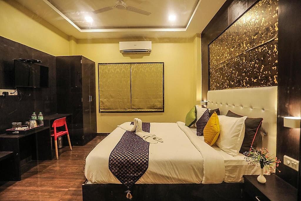 Hotel Grand Bhagwat Udaipur Deluxe Double Room