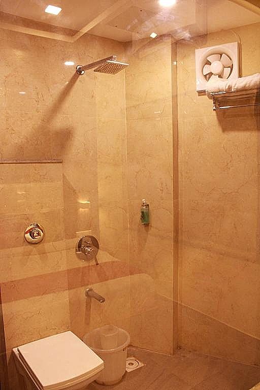 Hotel Grand Bhagwat Udaipur Deluxe Double Room 5