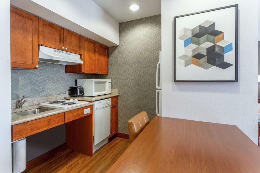 Studio Suite, 1 King Bed Accessible (Mobility & Hearing)