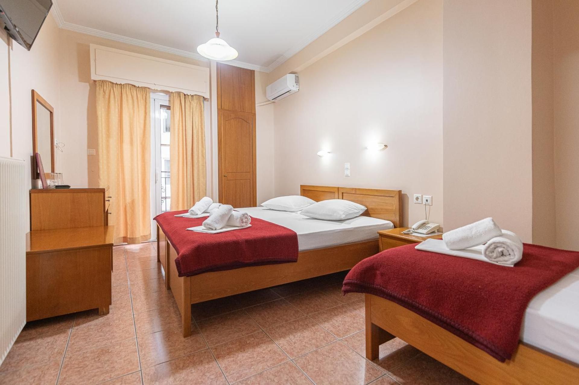 undefined Faros 2 Hotel 3