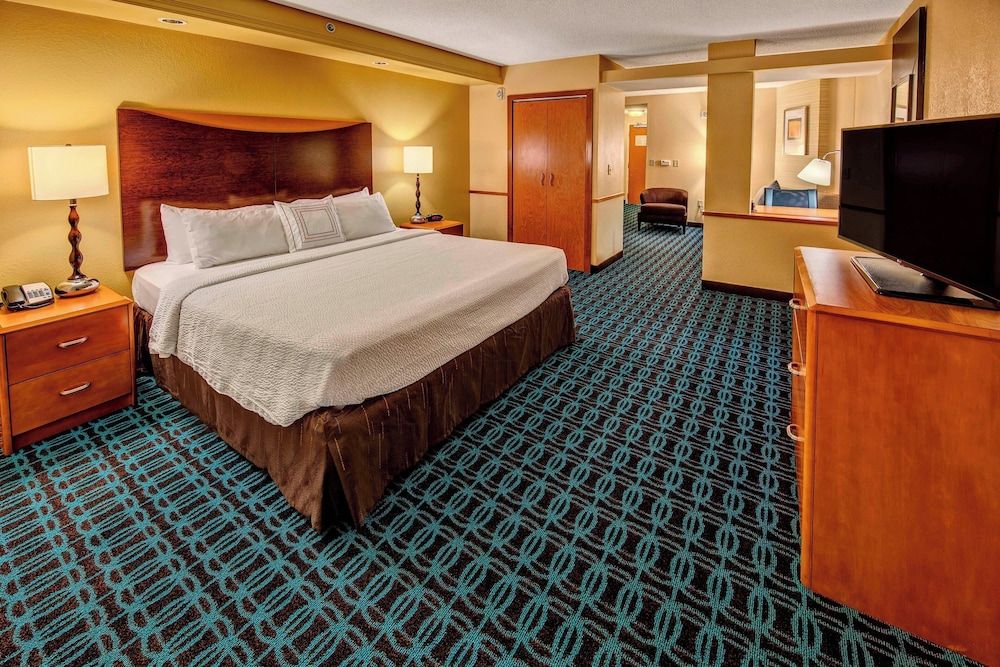 Studio Suite, 1 King Bed, Non Smoking