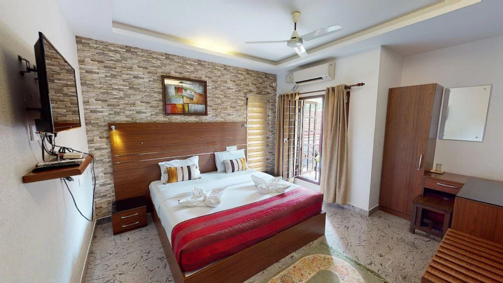 Fortkochi Beach Inn Deluxe Room with Balcony 2