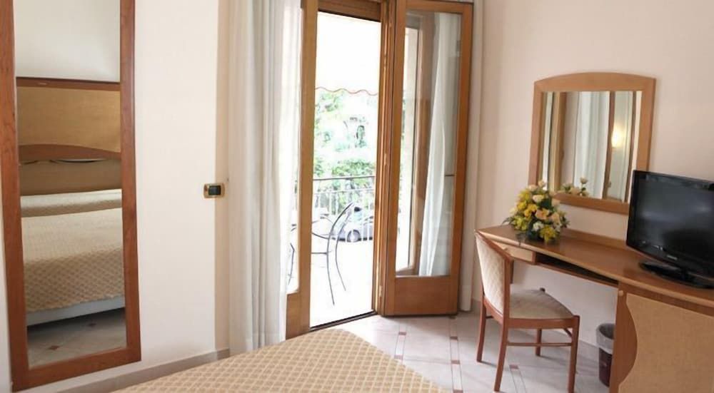 Savoia Standard Double Room 6