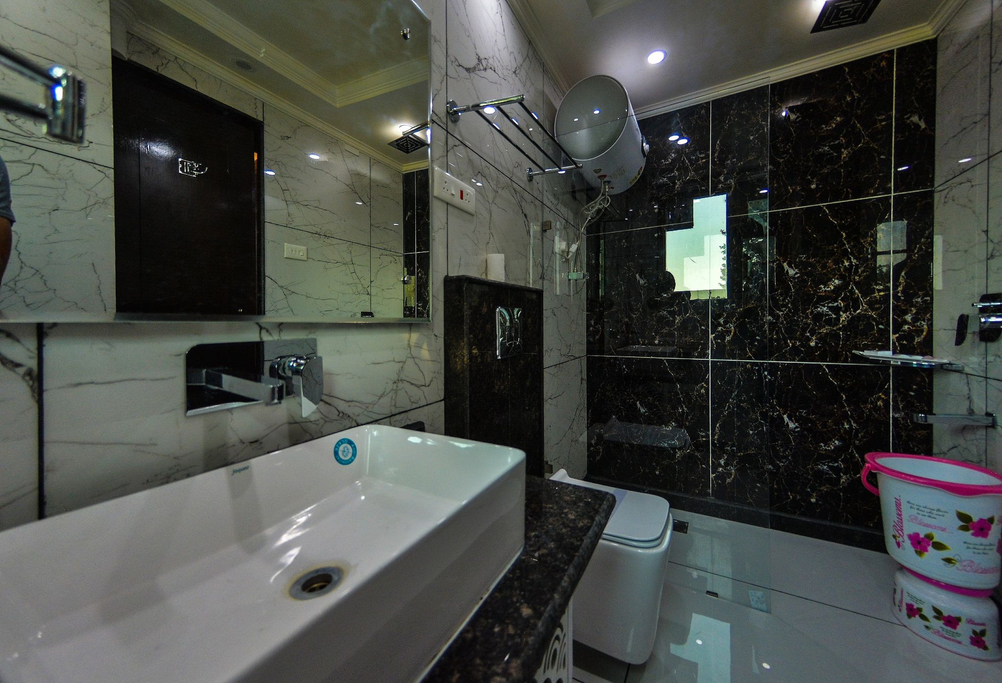 Hotel Royal Milad Super Deluxe Room 6