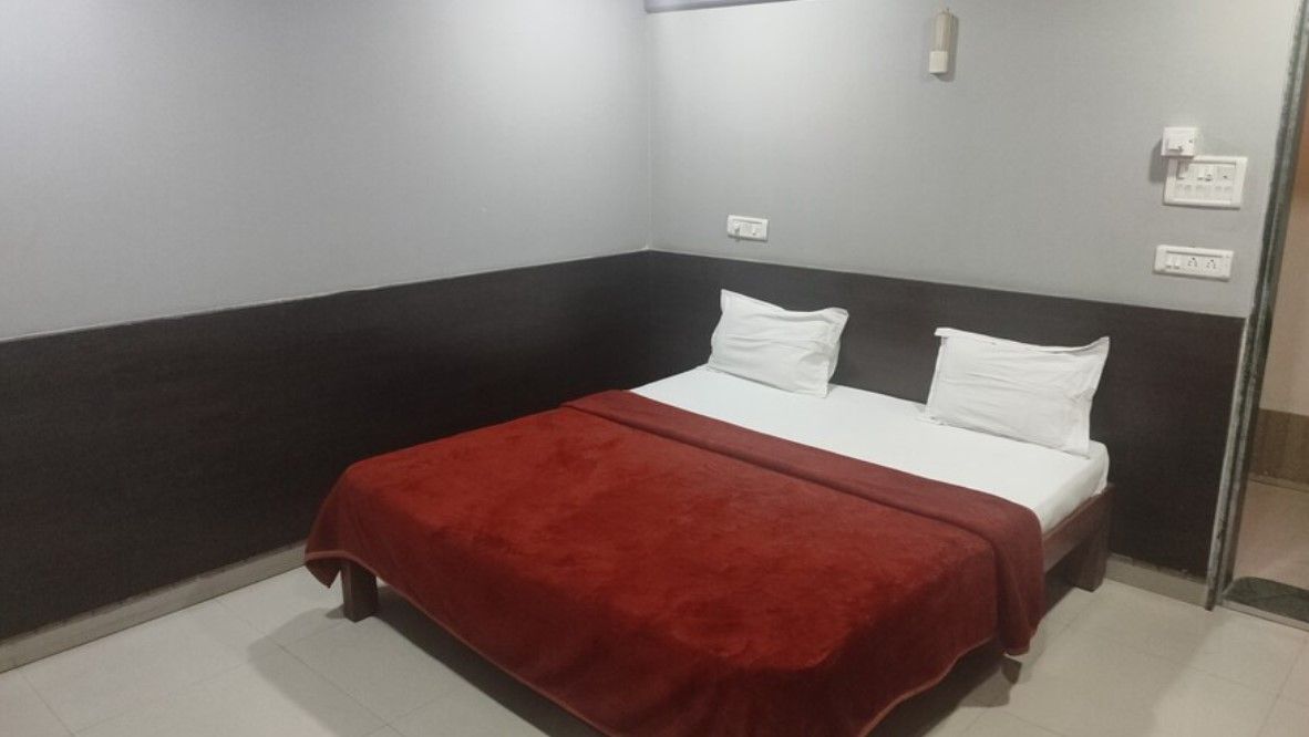 Hotel Tukson Delight Non AC Room