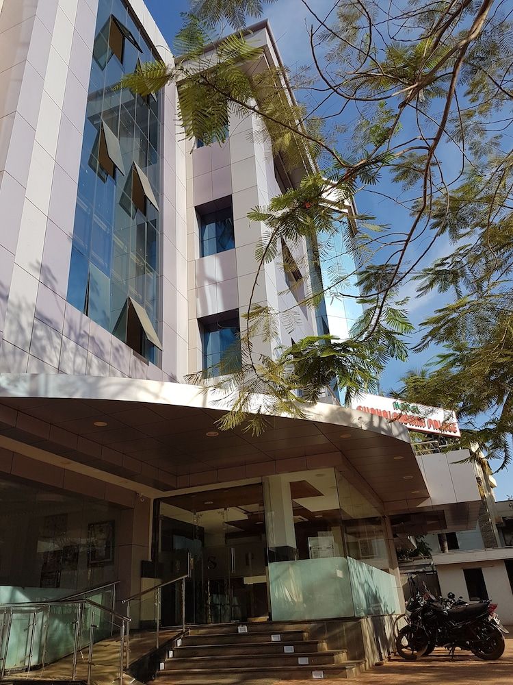 Hotel Subhalakshmi Palace 