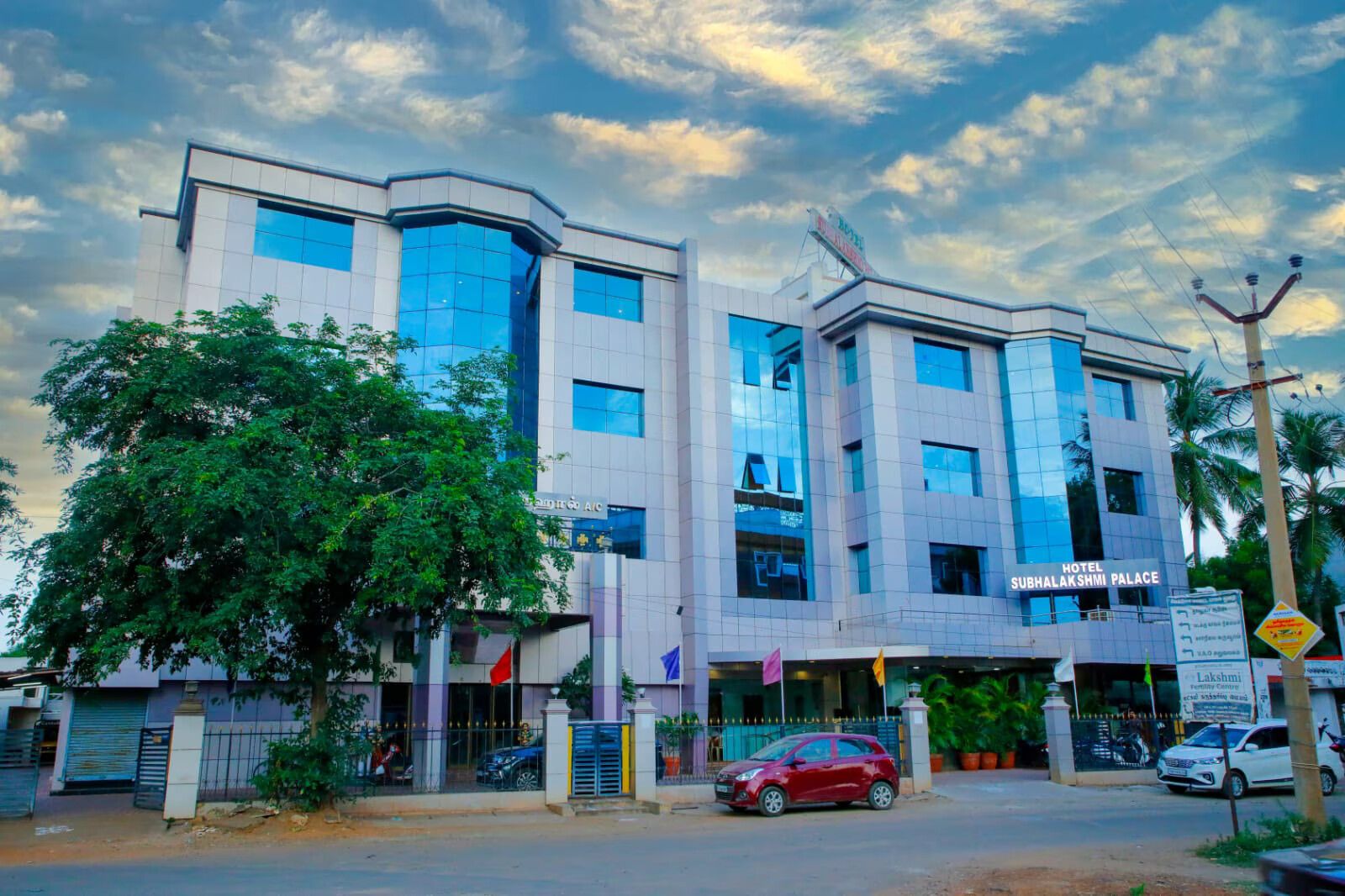 Hotel Subhalakshmi Palace