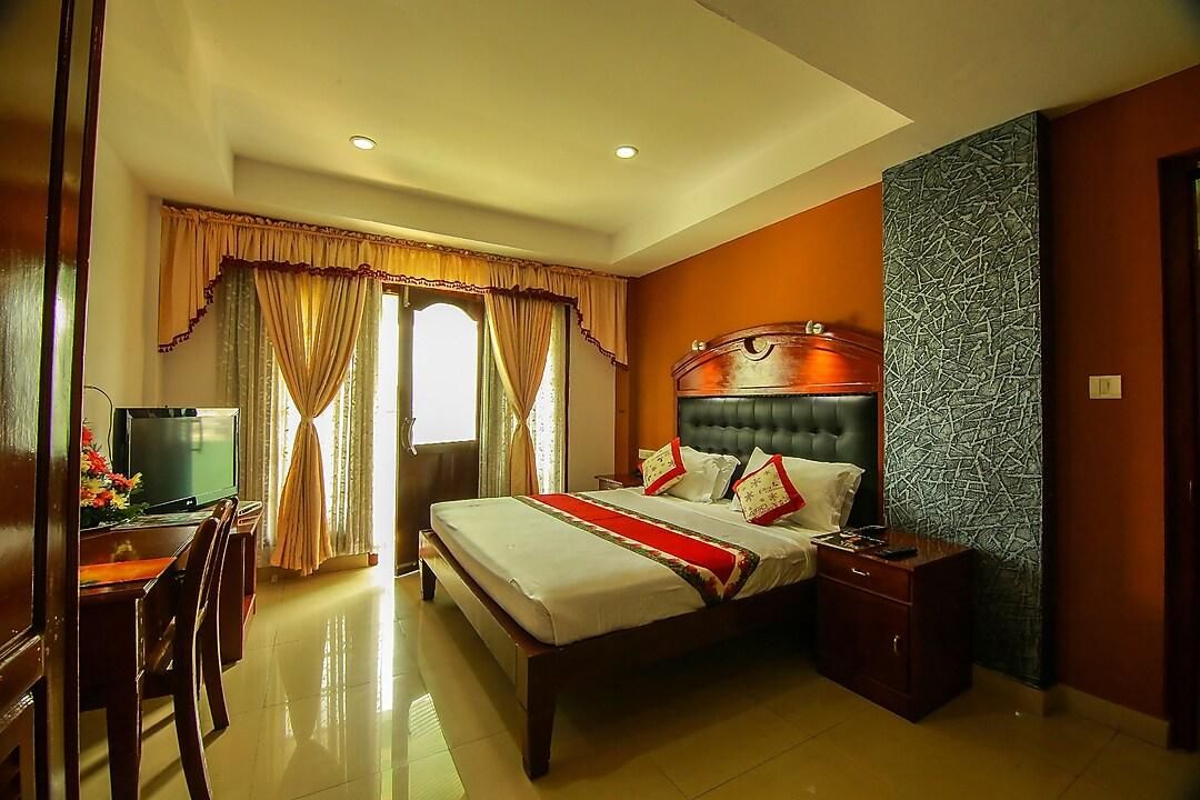 undefined Meadows International 5