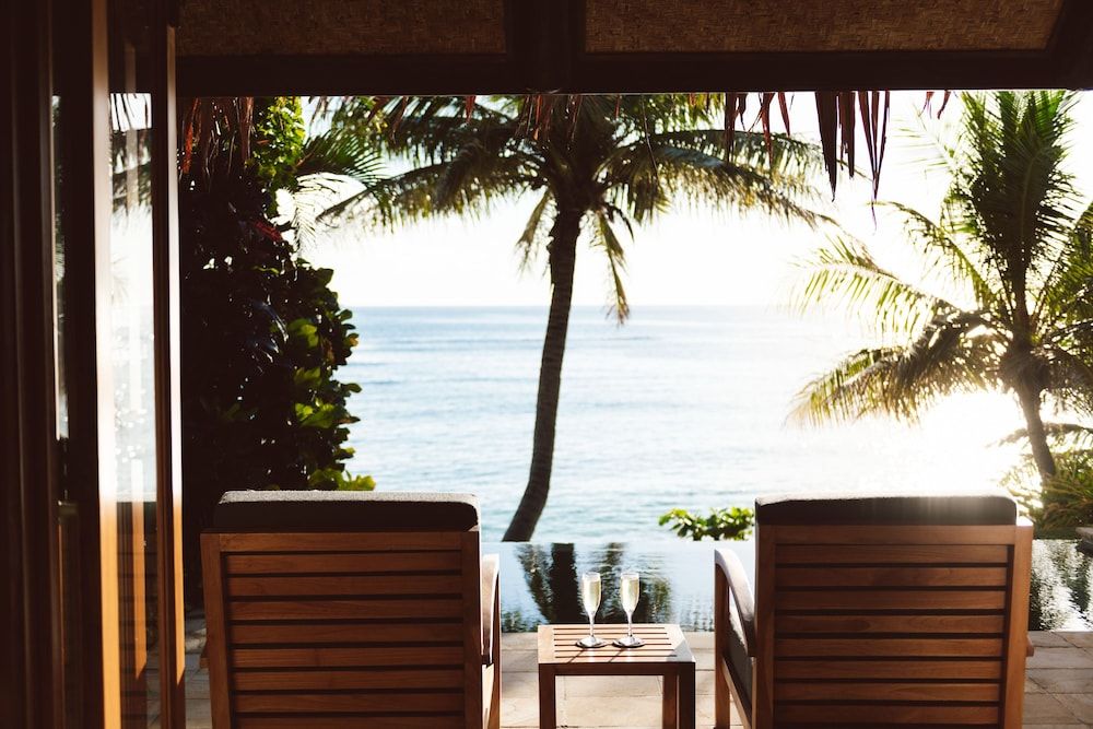 Beachfront Pool Villa