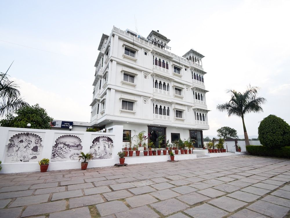 undefined OYO 28253 Jmd Palace