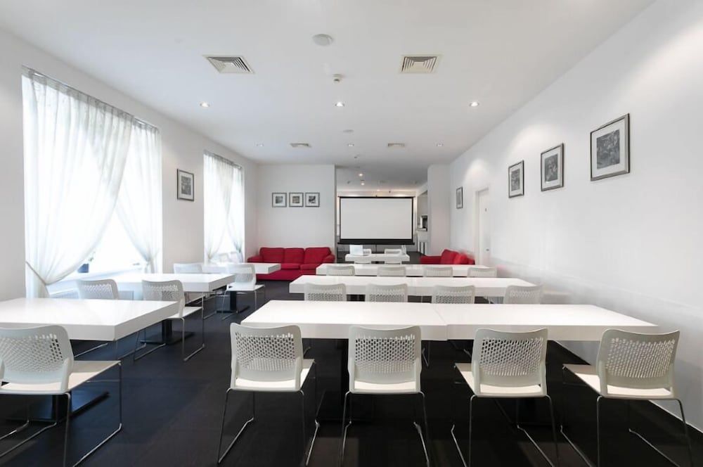 undefined My Hotel Apollon Prague 8