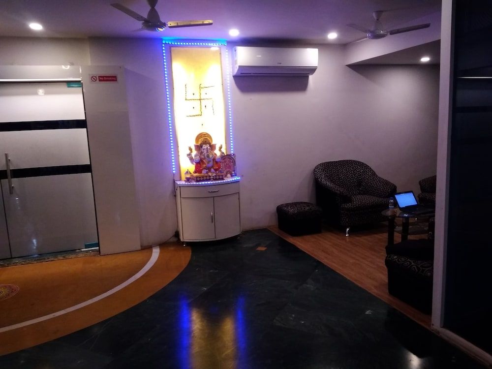 undefined United Corporate Home Thane 3