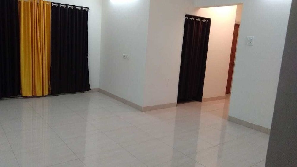 undefined United Corporate Home Thane 7