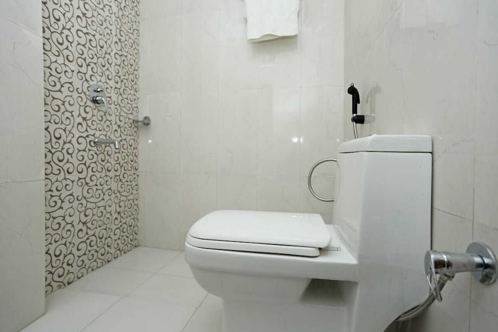 RB Residency Executive Room 4