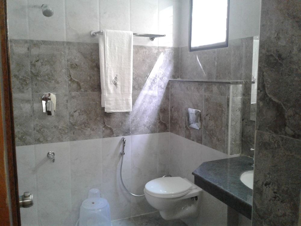 undefined RB Residency 8