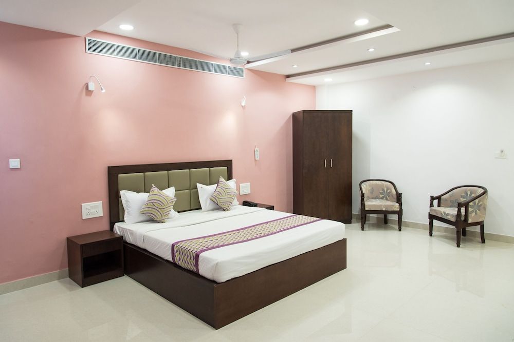 undefined OYO 10147 Hotel Icon 6