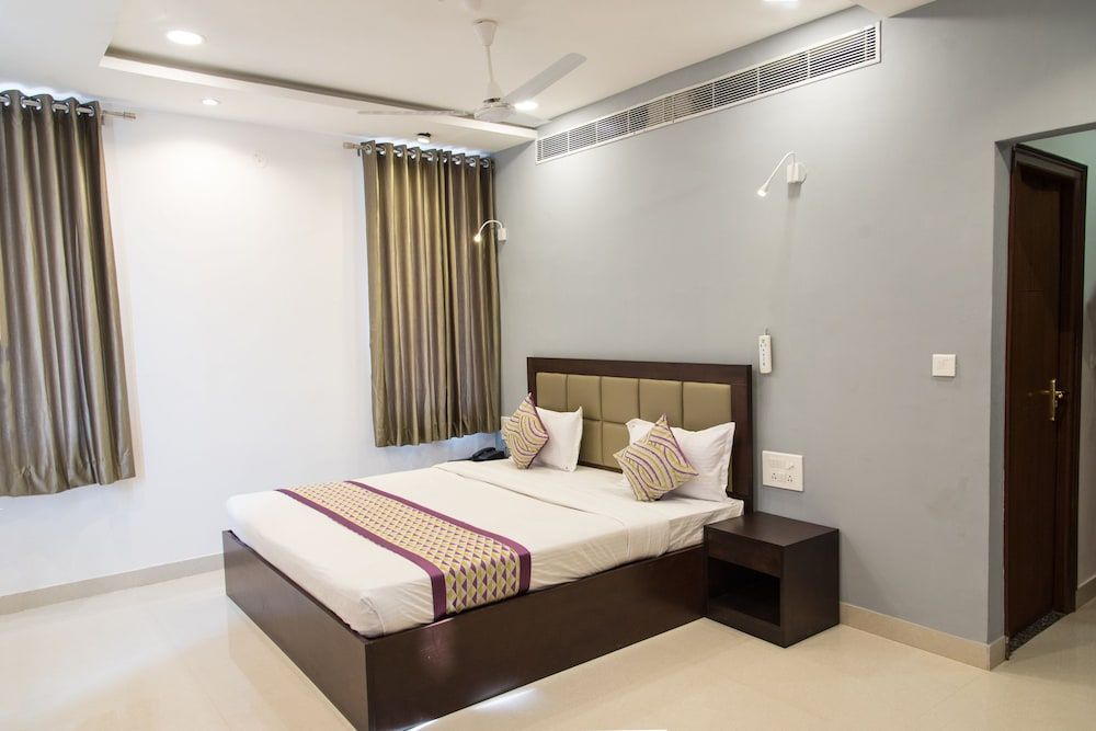 undefined OYO 10147 Hotel Icon 4
