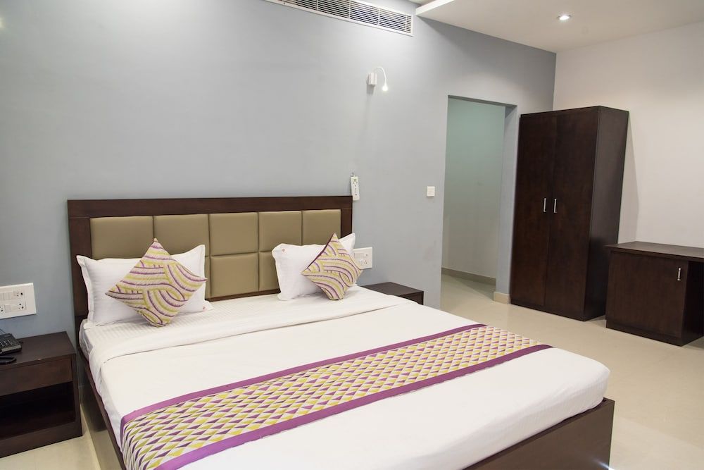 undefined OYO 10147 Hotel Icon 10