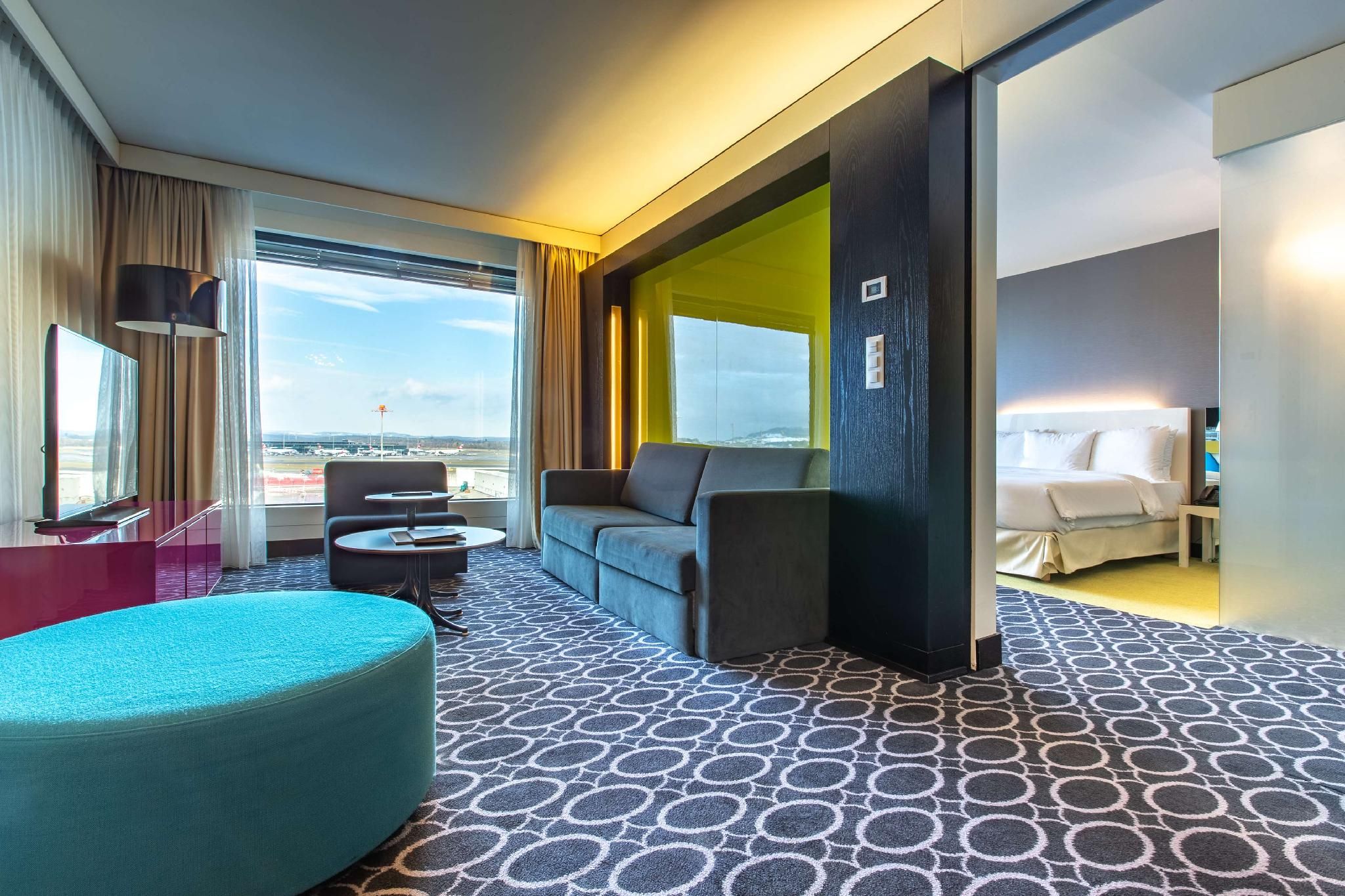 Suite - Airfield View