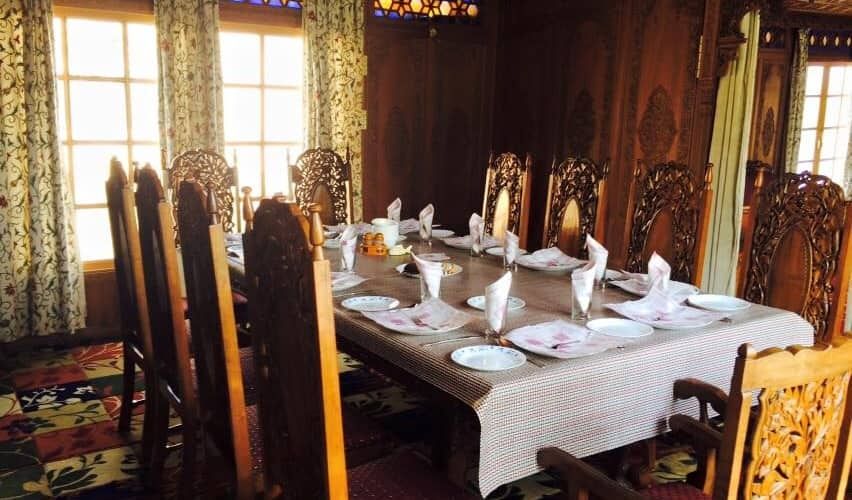 undefined Monarch Houseboat 4