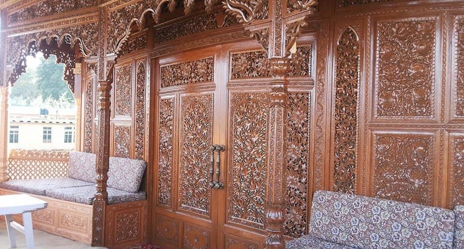 undefined Monarch Houseboat 7