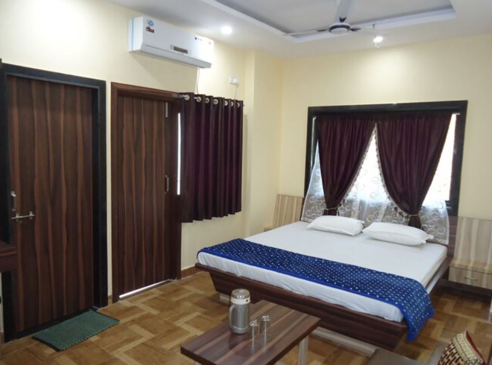 AC Executive Room