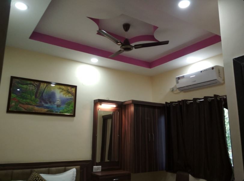 Hotel Neelkanth AC Super Deluxe Room 2