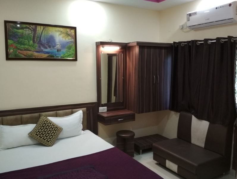 Hotel Neelkanth AC Standard Room