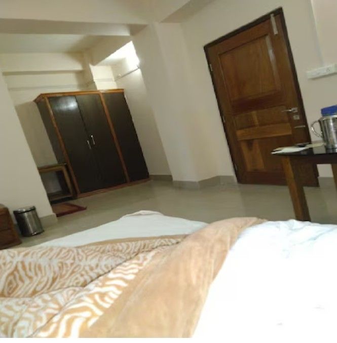 Hotel Blue Pine Semi Deluxe Room