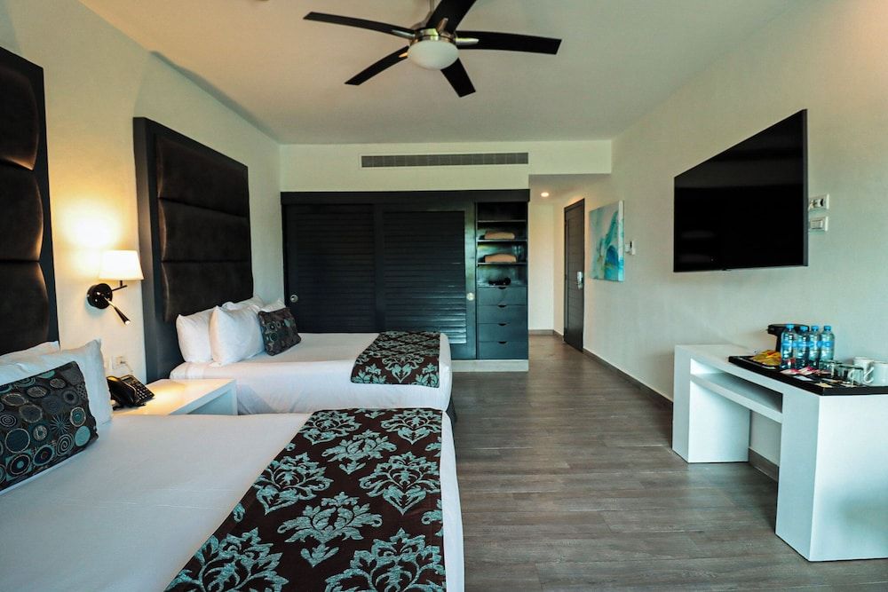 The Fives Beach Hotel - Á la Carte All Inclusive Deluxe Room 2