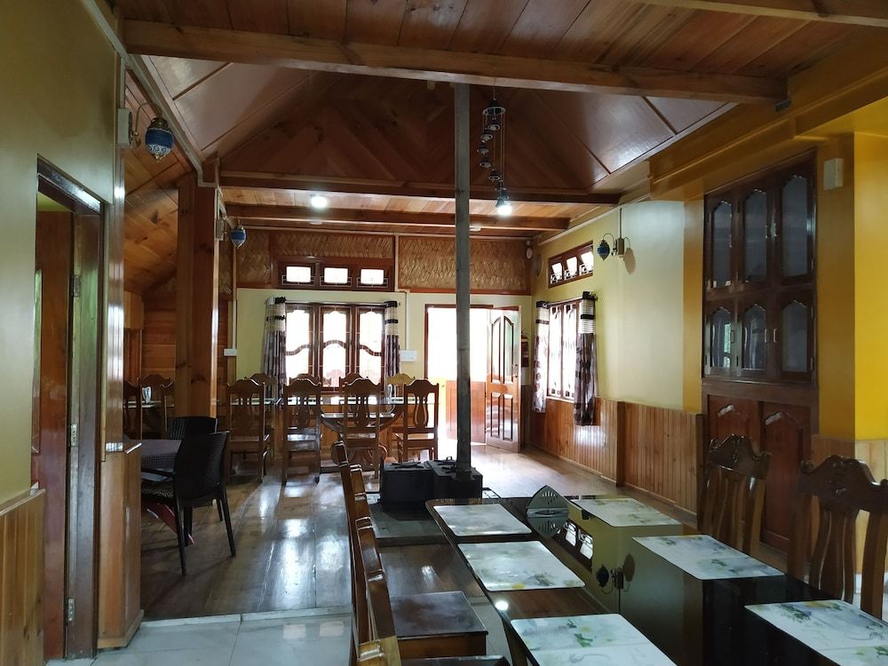 undefined Ziro Palace Inn 4