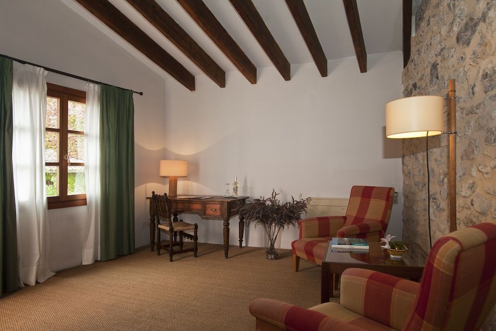 Hotel Can Moragues Junior Suite 15