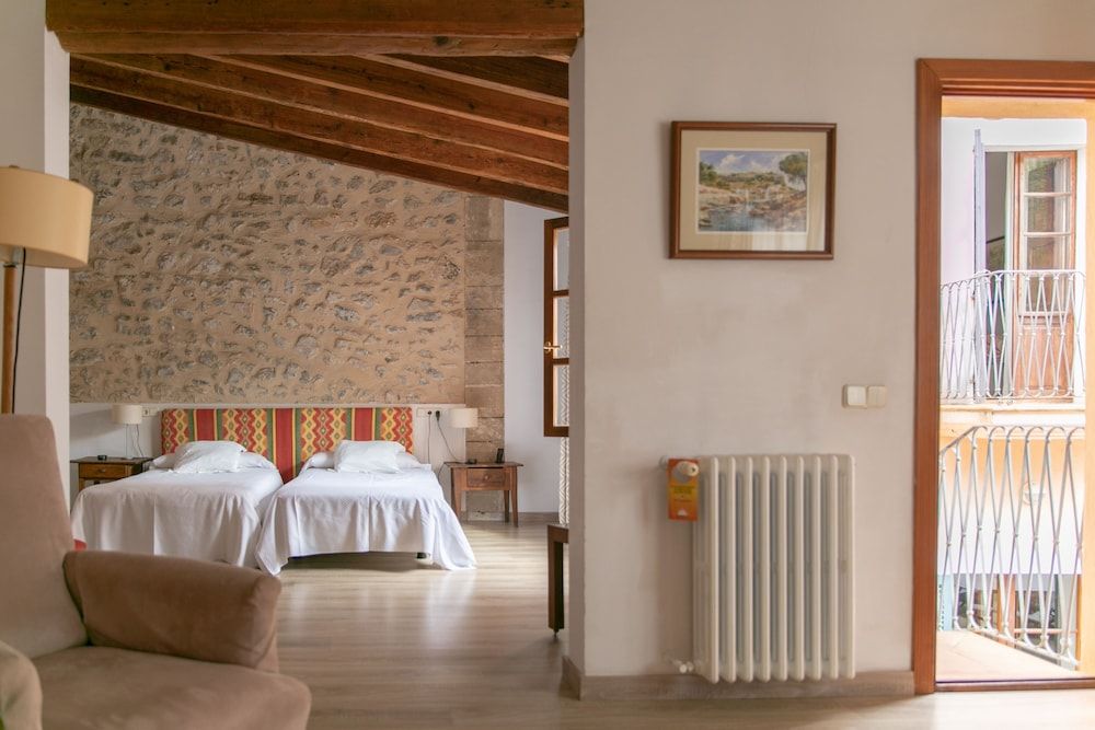 Hotel Can Moragues Junior Suite 8