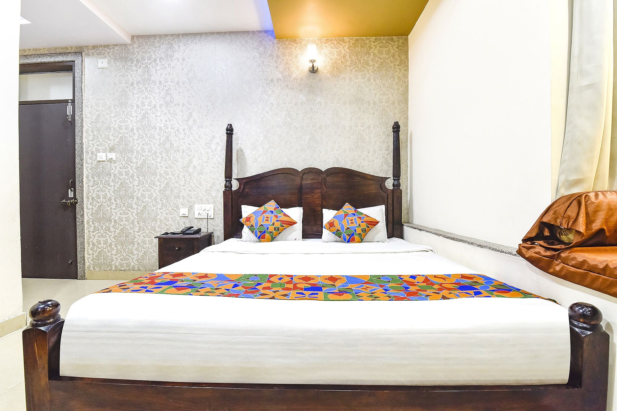 FabHotel Harsh Palace Deluxe Room 2