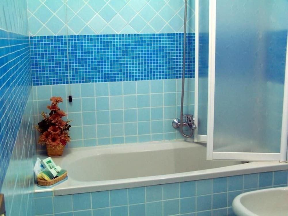 Hotel Belvedere Triple Room 3