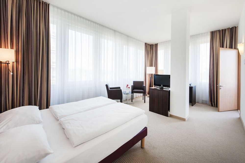 undefined acom Hotel München 6